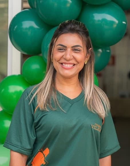 Renata, diretora do Colégio Vilaris